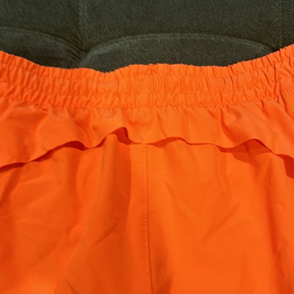 Athleta Girl Heart the Hustle 2.5" Orange Short lined - Picture 9 of 11